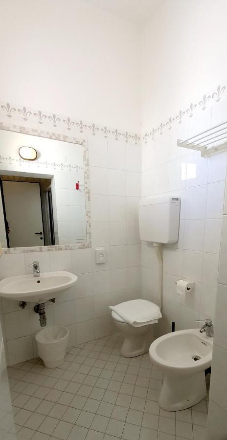 Hotel Brotas Rimini Exterior photo