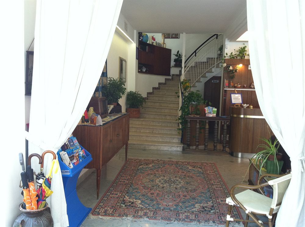 Hotel Brotas Rimini Exterior photo