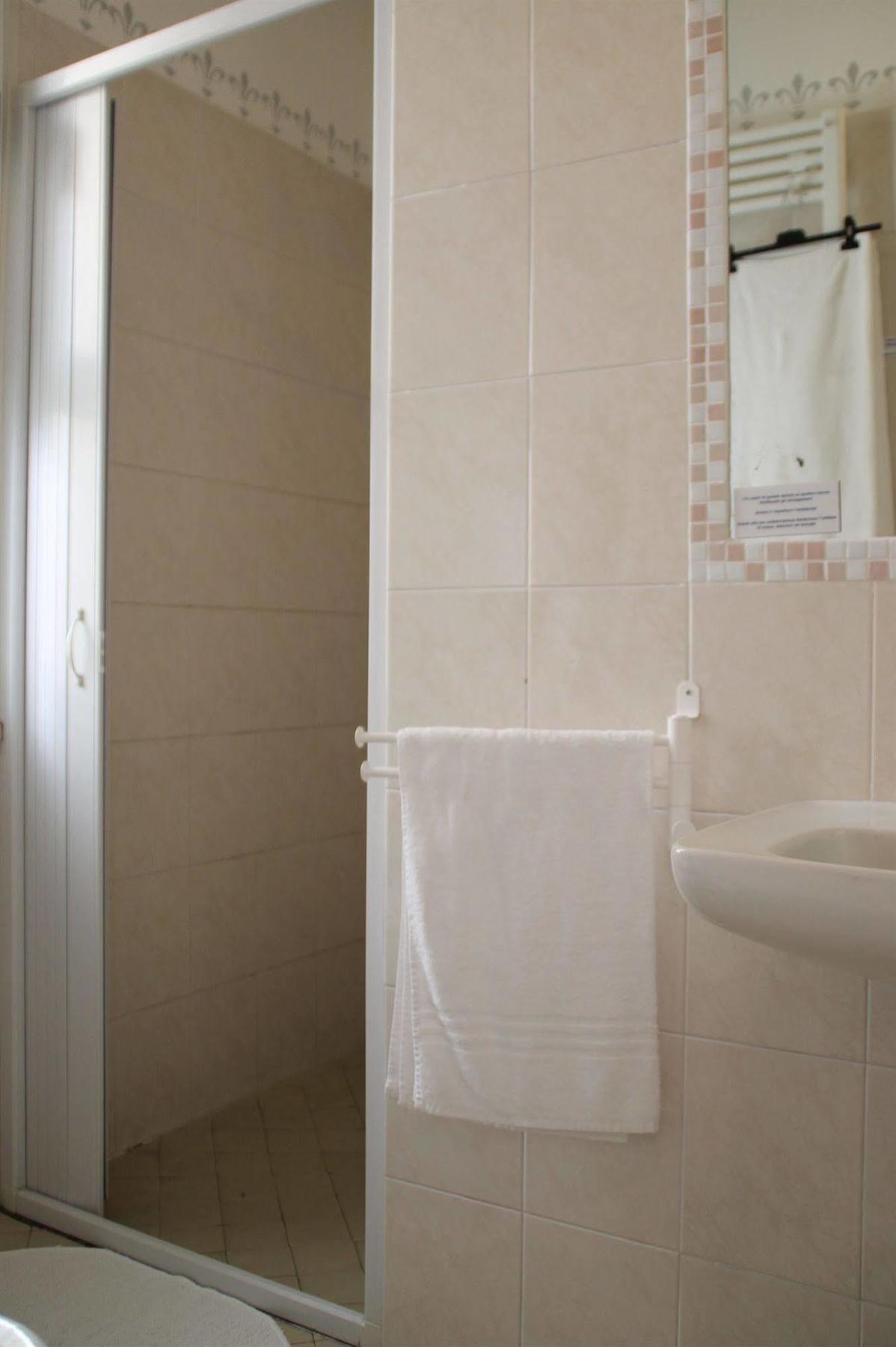 Hotel Brotas Rimini Exterior photo