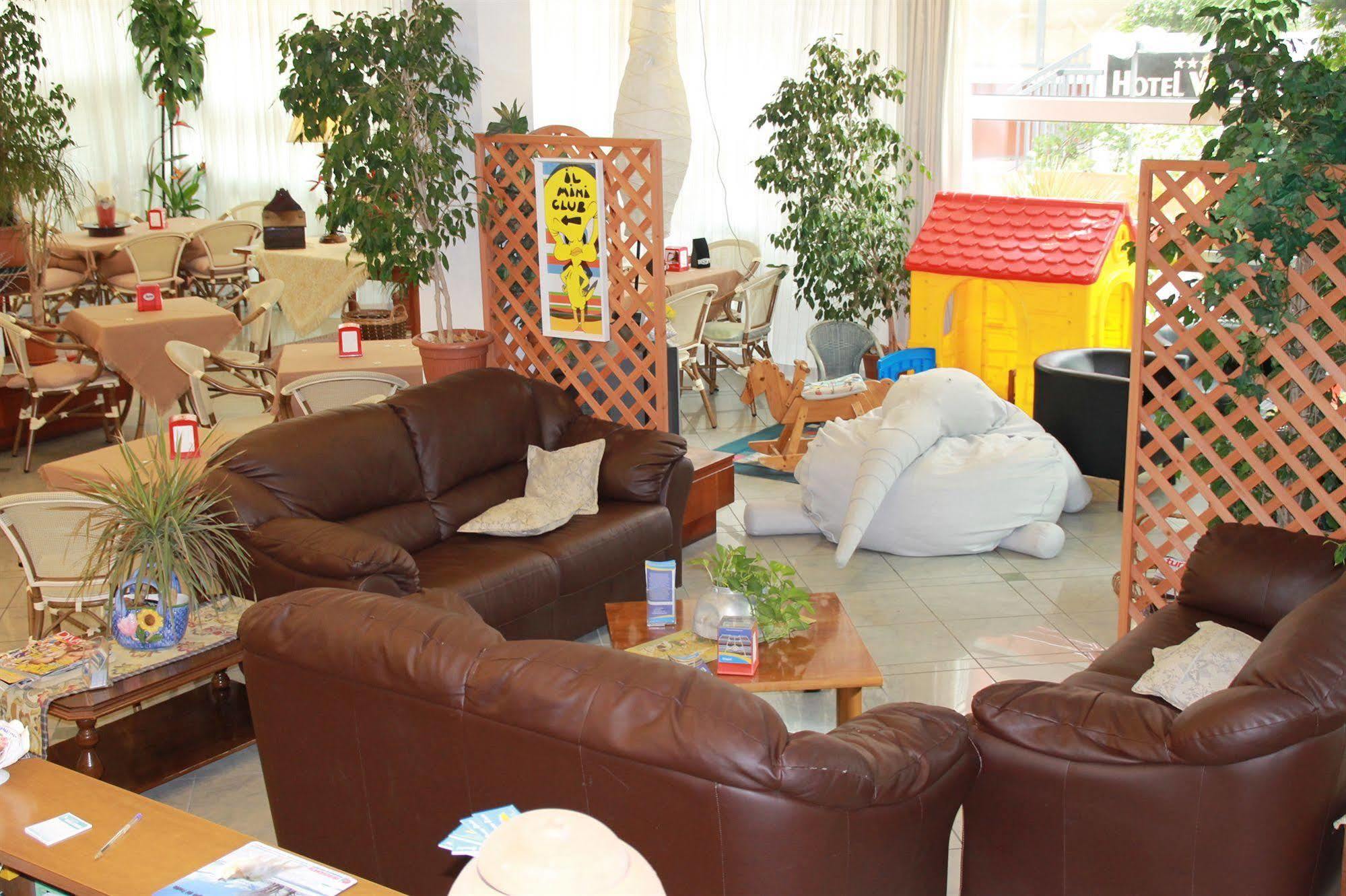 Hotel Brotas Rimini Exterior photo
